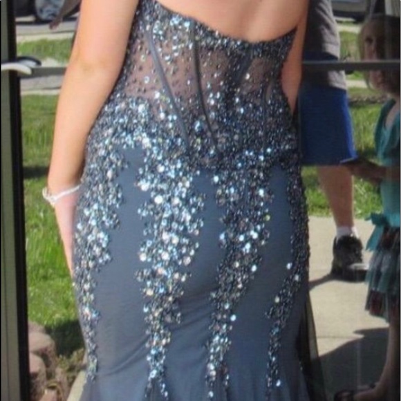 Prom dress - Picture 3 of 3